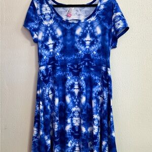 No Boundaries Blue Tie-Dye Short Sleeve Dress with back cut outs Size XXL